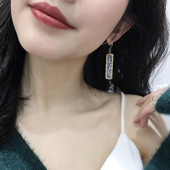 Boho Gilded Gold Rectangular Shell Dangle Earrings - Picture 3 of 16